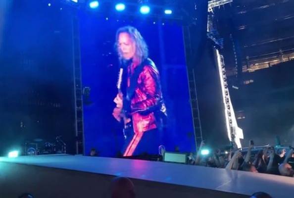 Организатор концерта группы Metallica объяснил выбор «Группы крови» Цоя — Общество. Новости, Новости России