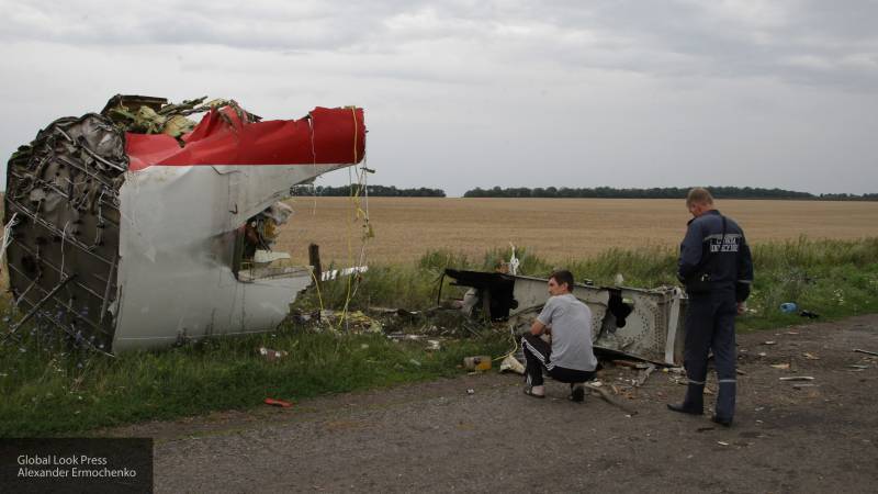 Малайзийский военный рассказал, как США и Украина пытались завладеть самописцами MH17