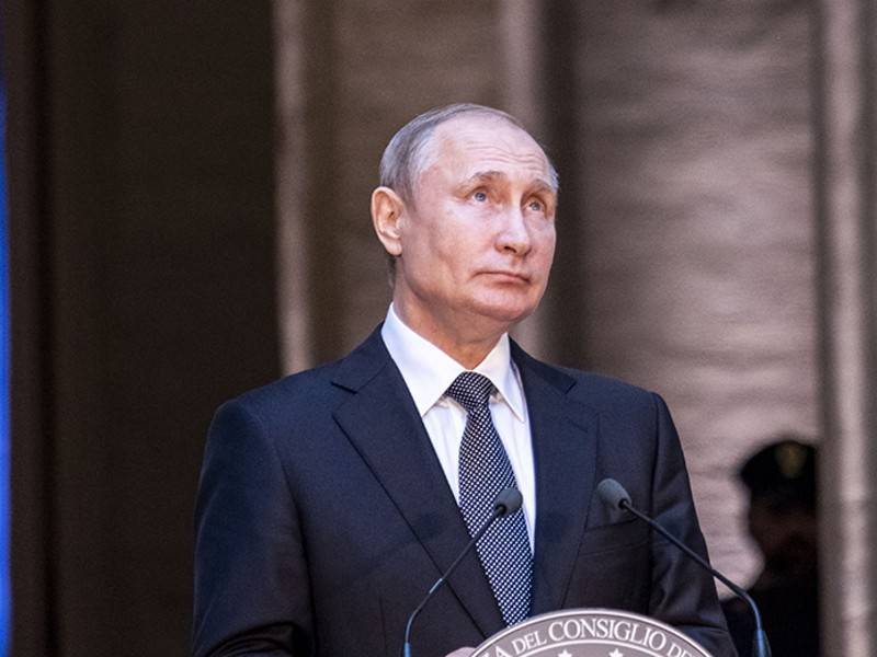 Путин стал лицом обложки свежего выпуска Newsweek