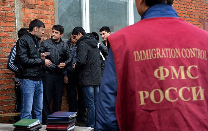 Отсчет мигрантов: уезжают ли граждане из Армении?