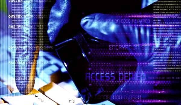 Кибер-война: в атаку идут только хакеры и боты