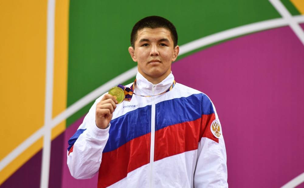 Бурятский борец стал победителем Европейского юношеского олимпийского фестиваля