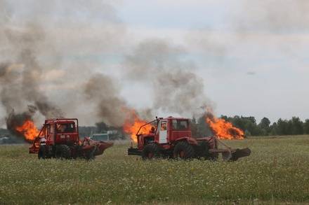 На&nbsp;вертолетах и&nbsp;квадроциклах: пожарные боролись с&nbsp;условным лесным возгоранием под Дзержинском