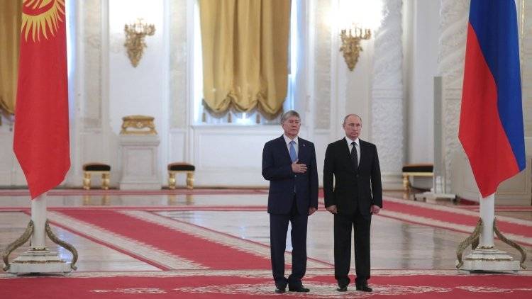Путин встретился с бывшим президентом Киргизии