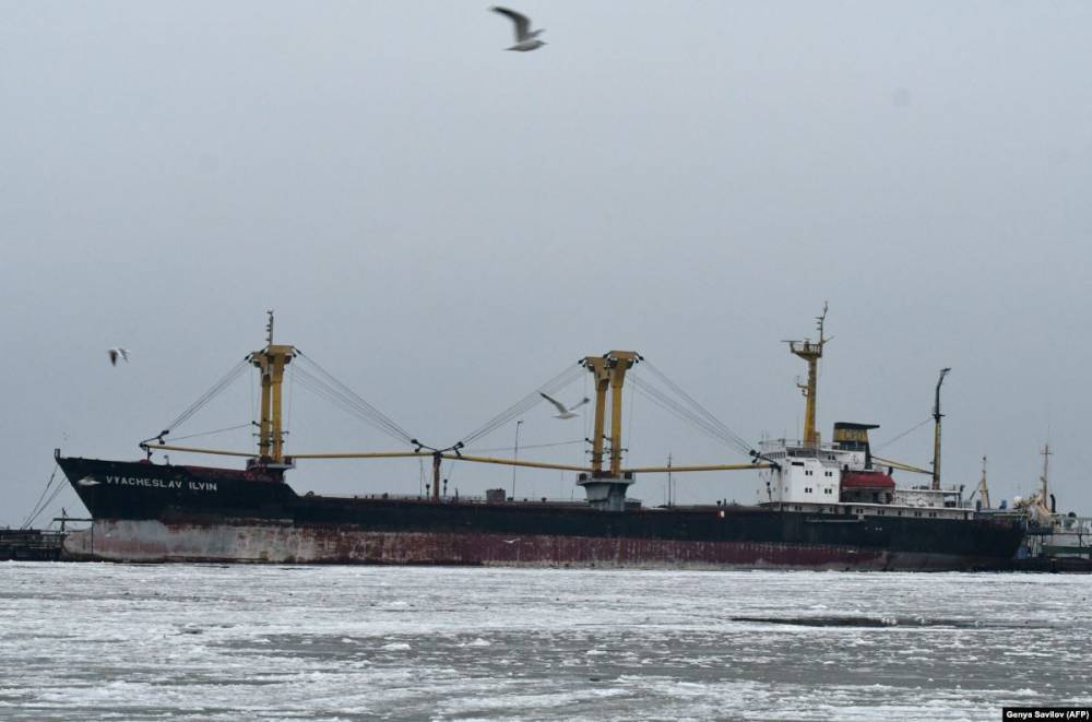 Пограничники КНДР задержали судно с российским экипажем