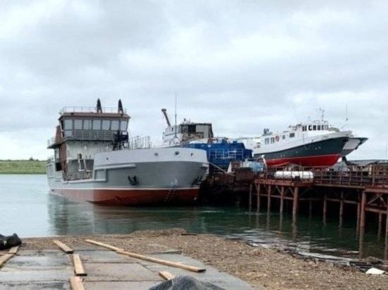 На воду спущен новый танкер-бункеровщик проекта RT37 для Байкала