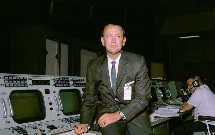 Умер первый руководитель полетов космических миссий НАСА