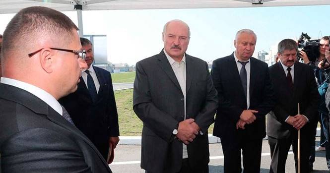 Лукашенко пригрозил правительству тюрьмой