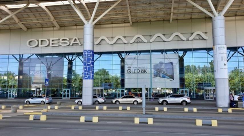 Одесский аэропорт перевел в новый терминал все рейсы SkyUp