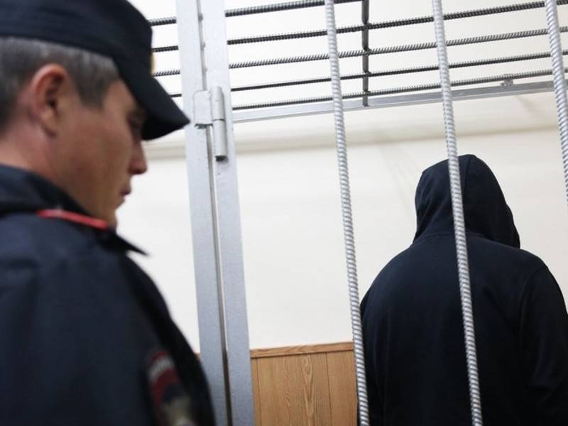 Суд оставил под стражей авторитета Шишканова