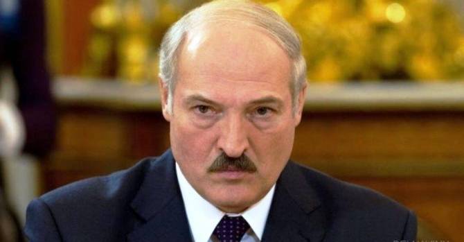 Почему Лукашенко пришлось перейти от приказов к просьбам
