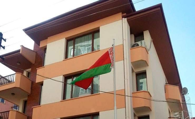 Полковник в отставке несколько раз выстрелил в советника посольства Беларуси в Турции