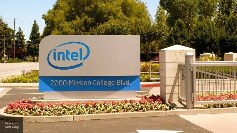 СМИ сообщают о консультациях Apple по покупке подразделений Intel