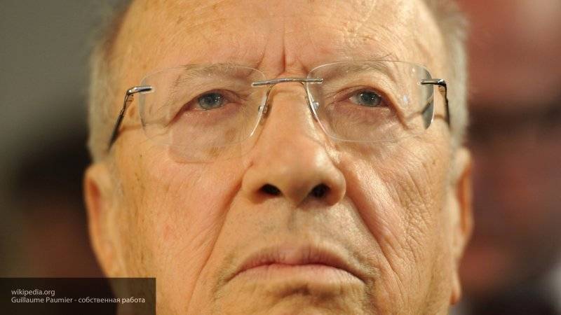 Тунисская радиостанция сообщила о госпитализации президента страны ас-Себси
