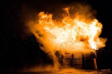 Большой частный дом сгорел на&nbsp;улице Слобода Подновье в&nbsp;Нижнем Новгороде