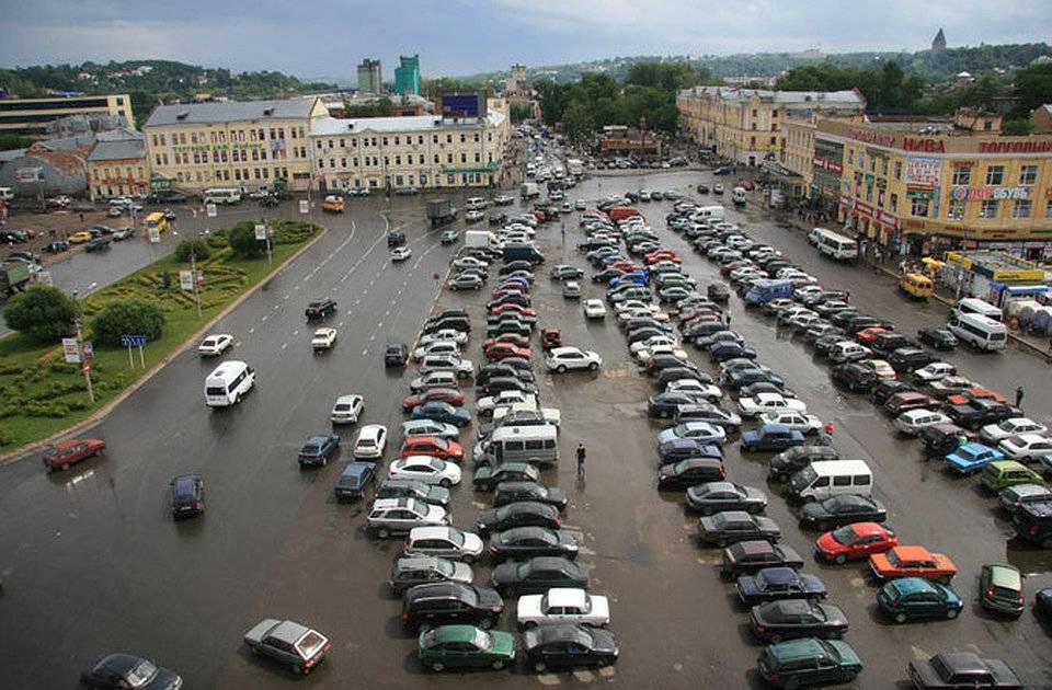 Станет ли Колхозная площадь в Смоленске удобнее для водителей