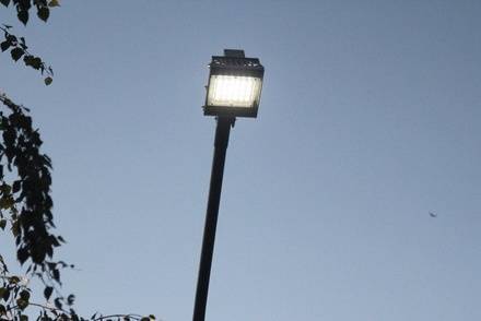 Экономичные светодиодные фонари установили на улице Тропинина в Приокском районе