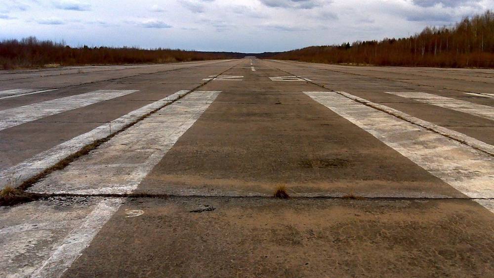 Суд Омска запретил эксплуатацию аэродрома имени Летова