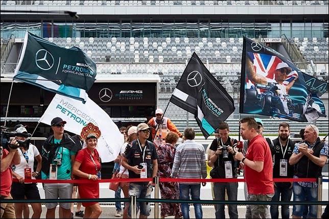 В Сочи откроют фан-сектор Mercedes - все новости Формулы 1 2019