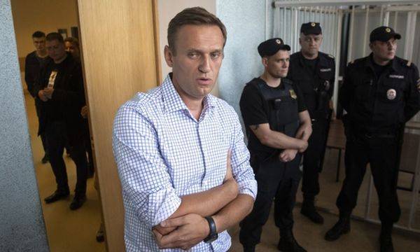 Защита Навального обжалует его арест на 30 суток за призывы к митингу