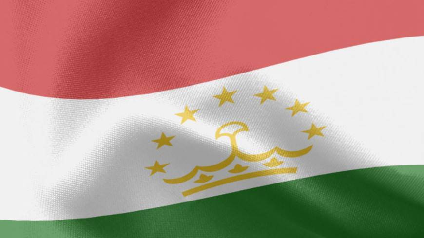 В Таджикистане бумажные паспорта активно заменяют на ID-карты