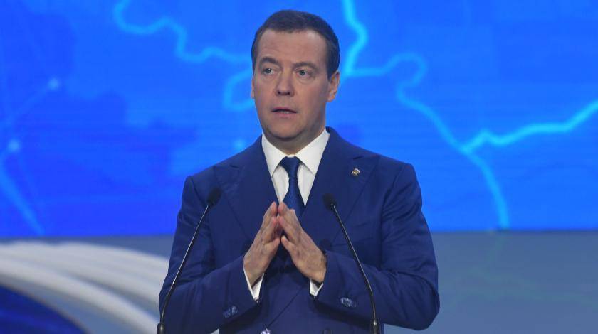 Визит Медведева на Курилы насторожил японцев