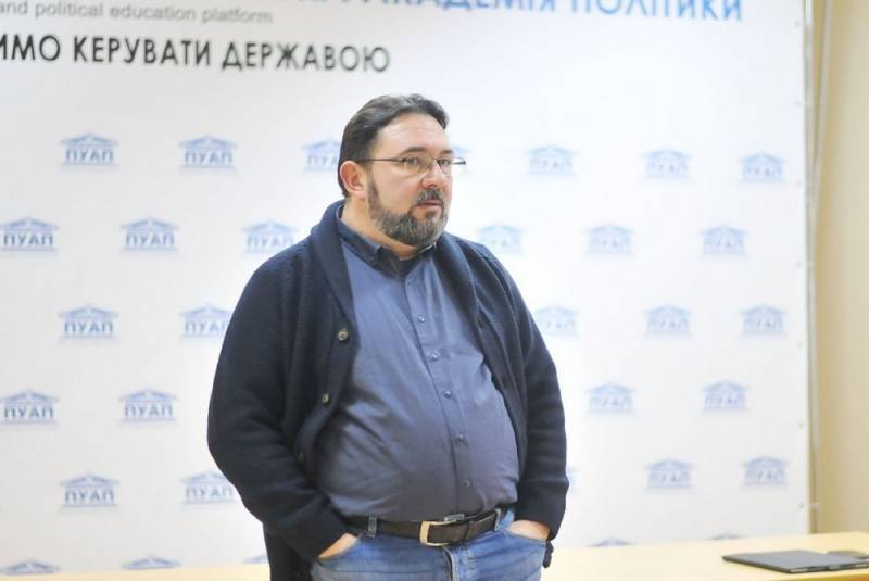 Соратники Зеленского заговорили об автономии Крыма в составе Украины