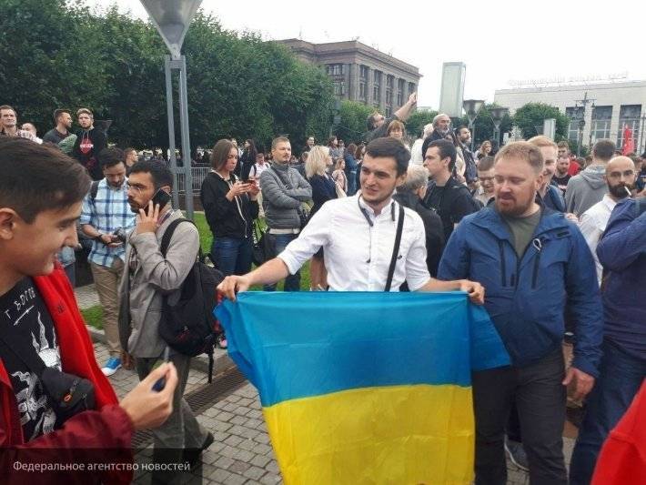 Малочисленный митинг в Петербурге провалился из-за неадекватных целей оппозиции