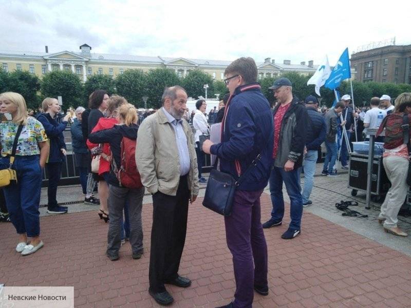 Митинг оппозиции в Петербурге провалился, люди коллективно покидают акцию