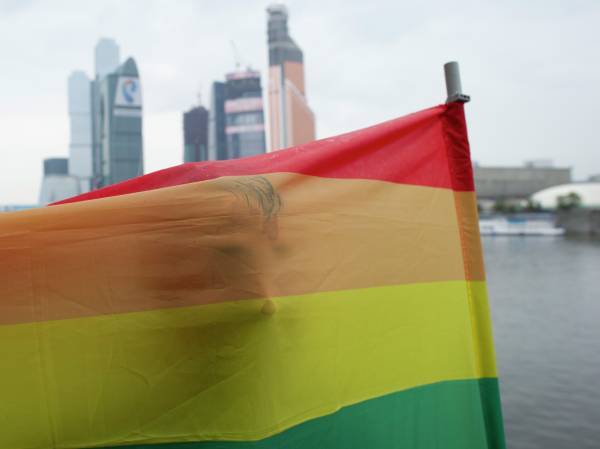 Блогер из чёрного списка организации «Пила против ЛГБТ» сменил место жительства
