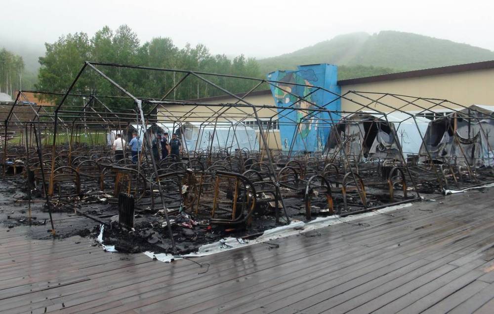 Администрация комплекса "Холдоми" закроет детский лагерь, где произошел пожар
