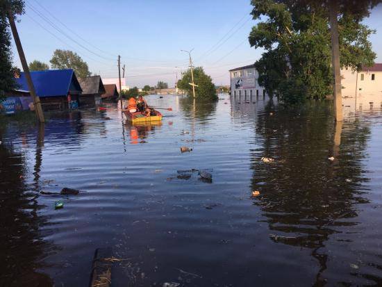 В России продолжается эвакуация людей из-за стихийного бедствия