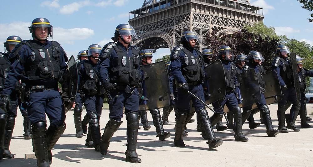 Россиян предупредили о возможных беспорядках во Франции 3 августа