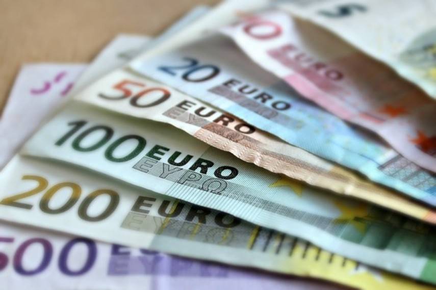 В этом году из обращения изъяли 251 тысячу фальшивых банкнот евро