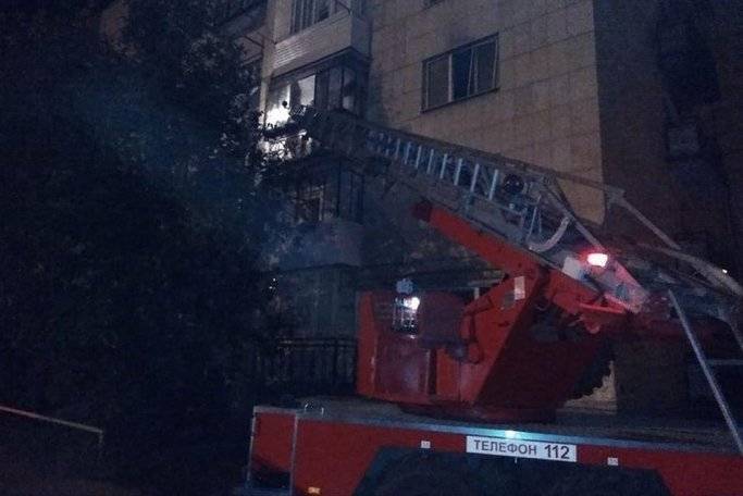 В Башкирии из горящего дома эвакуировали 99 человек