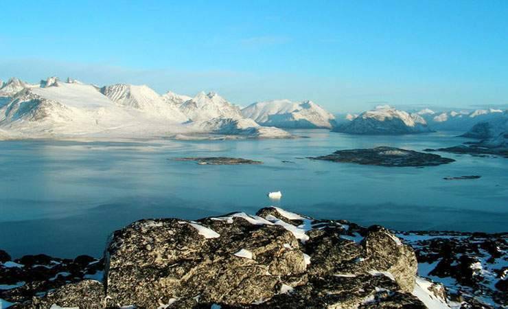Аномальная жара вызовет ускоренное таяние ледников Гренландии. Чем это грозит?