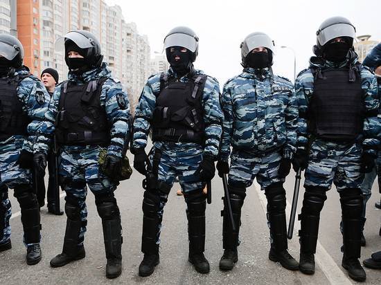 На акции 27 июля в Москве задержали несколько десятков несовершеннолетних