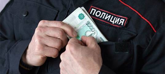 В Тюменской области следователь вымогал деньги у водителя, который стал участником ДТП