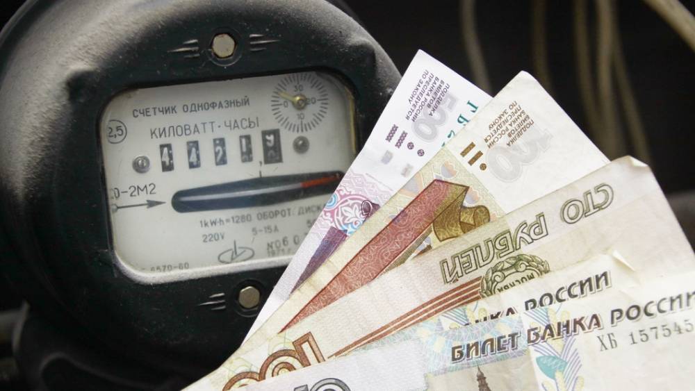 Миллионные доходы и долги за "коммуналку": Жену губернатора Куйвашева ищут приставы, чтобы заставить заплатить по счетам