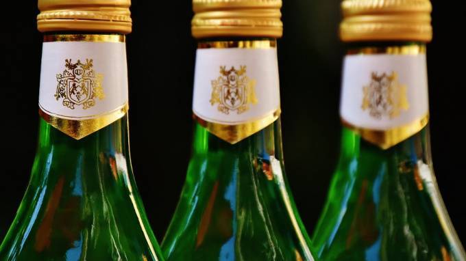 Петербуржец заплатит 250 тысяч рублей за незаконную продажу алкоголя