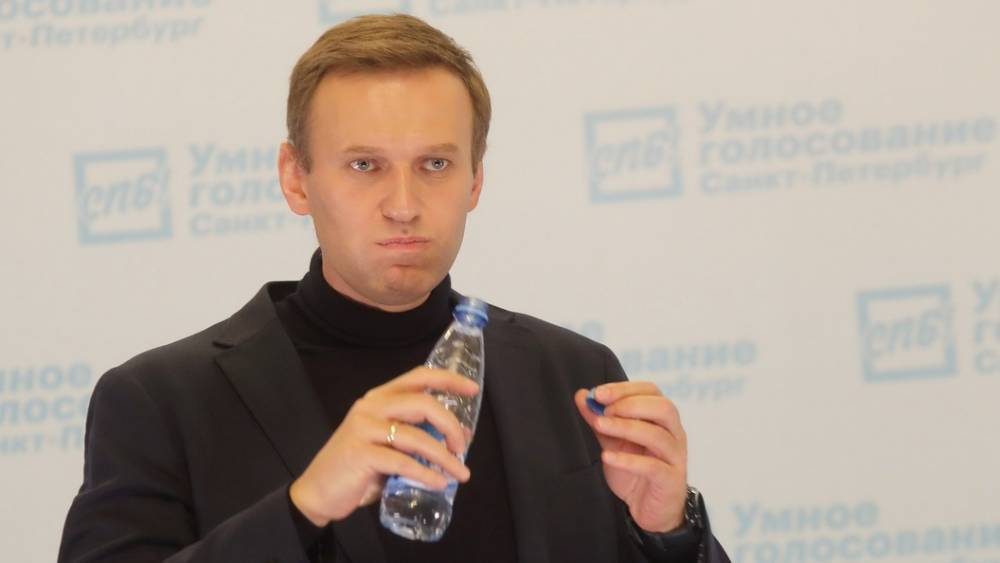 "Хоть раз не соврали": Немецкие СМИ сообщили о "фекальном диагнозе" Навального