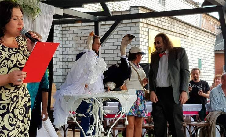 Двое гусей вступили в брак несмотря на запрет минских властей