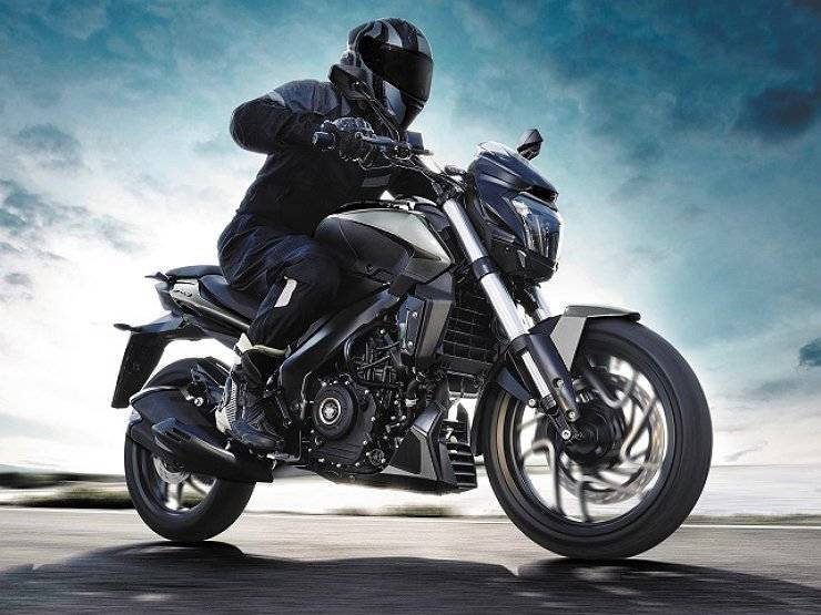 В России стартуют продажи бюджетного мотоцикла Bajaj Dominar 400