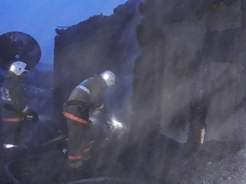 Глава района спас 11-летнюю девочку из пожара | Вести.UZ