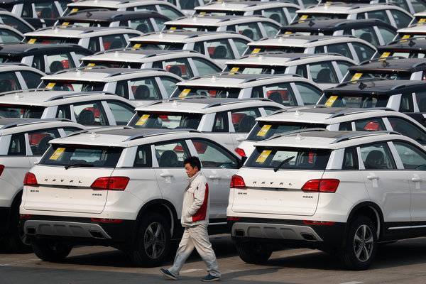 Китай начал экспортировать подержанные авто в Россию
