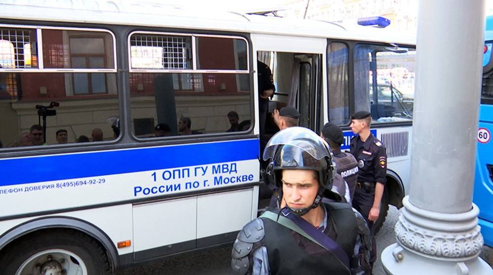 Уголовное дело возбудили против участника митинга в Москве