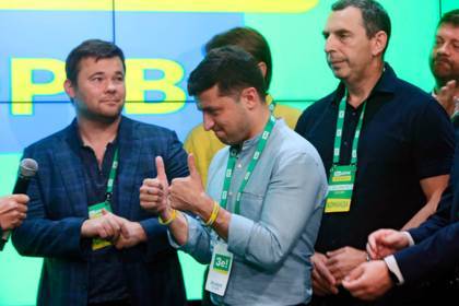 Партия Зеленского заберет все посты в правительстве Украины