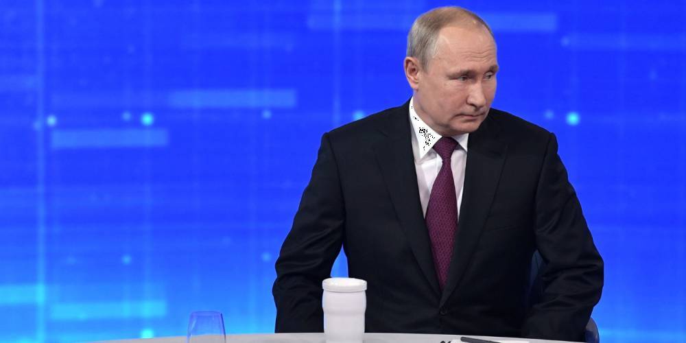 Путин поручил МВД и РКН анализ правоприменительной практики по закону о недопустимости оскорбления госсимволов