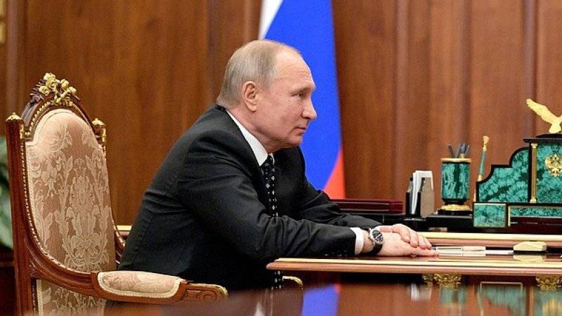 Путин поручил представить предложения по статье о преступном сообществе до августа