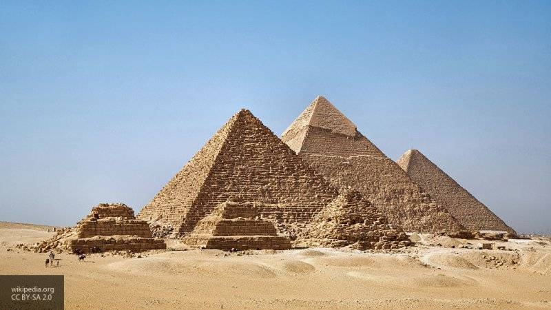 Десятки странных мумий обнаружены рядом с пирамидой в Египте